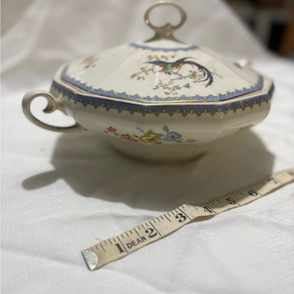Vintage Floral Patterned Ceramic Tureen with Handles - Picture 3 of 8